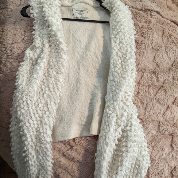 Abercrombie & Fitch wool white Cardigan vest - Picture 6 of 6